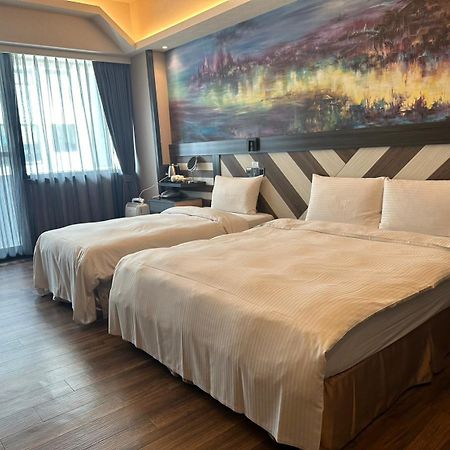 Weifeng Boutique Business Hotel - Zhanqian Branch Pingtung Εξωτερικό φωτογραφία