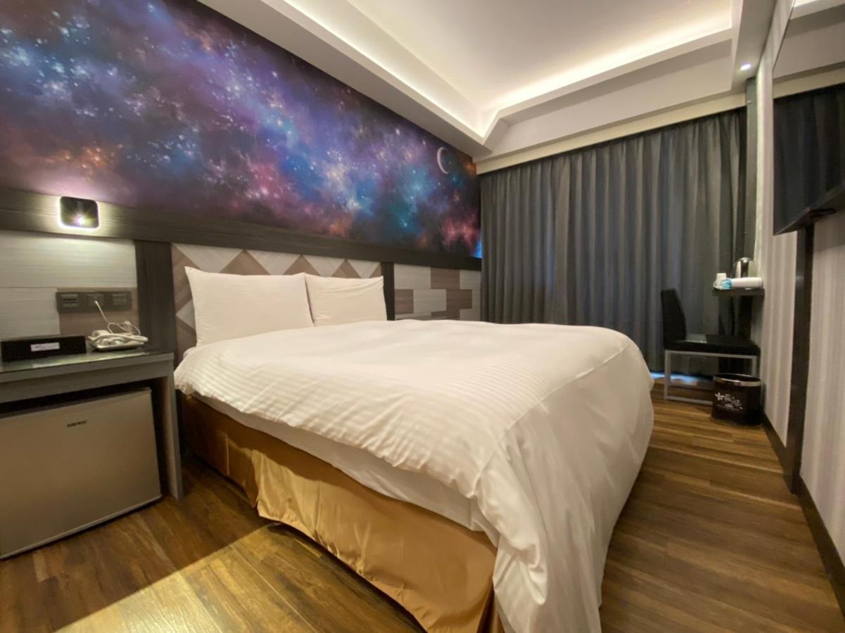 Weifeng Boutique Business Hotel - Zhanqian Branch Pingtung Εξωτερικό φωτογραφία