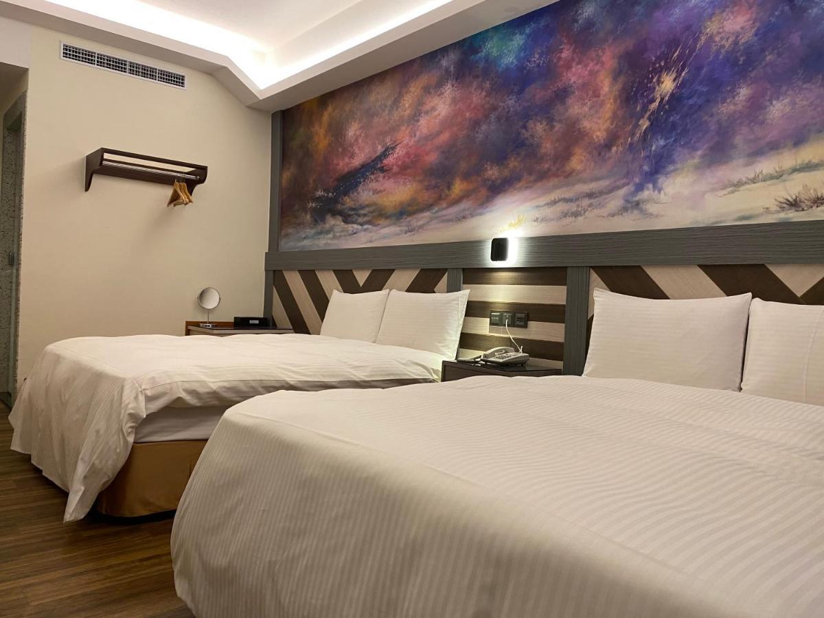 Weifeng Boutique Business Hotel - Zhanqian Branch Pingtung Εξωτερικό φωτογραφία