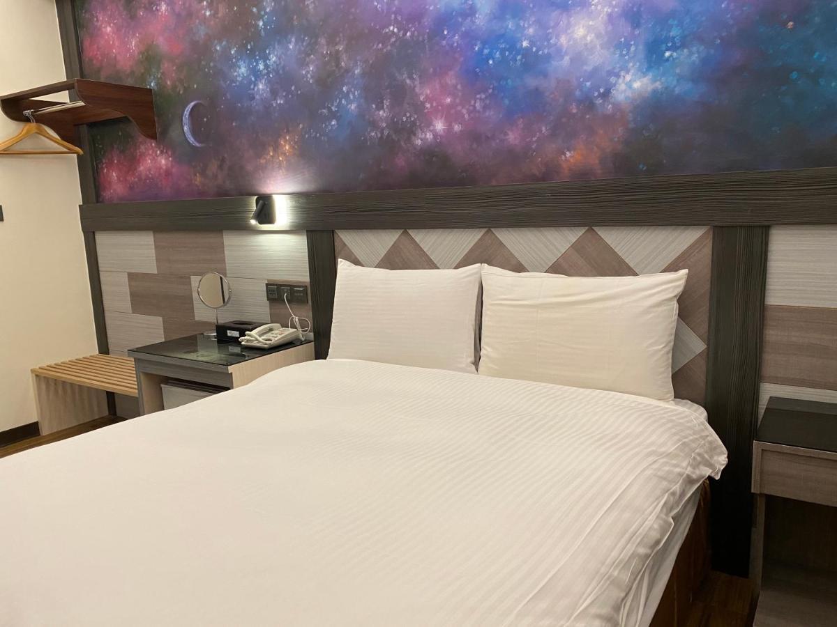 Weifeng Boutique Business Hotel - Zhanqian Branch Pingtung Εξωτερικό φωτογραφία