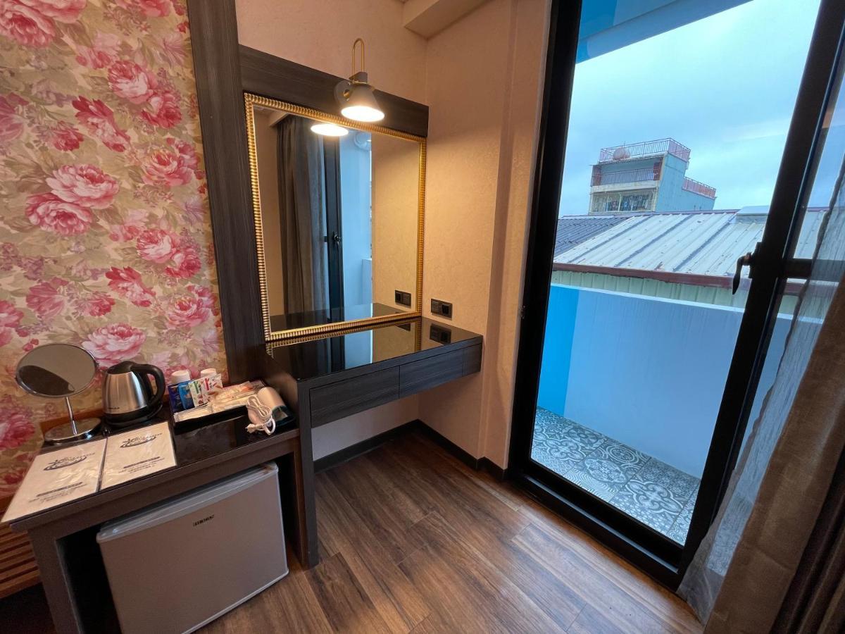Weifeng Boutique Business Hotel - Zhanqian Branch Pingtung Εξωτερικό φωτογραφία