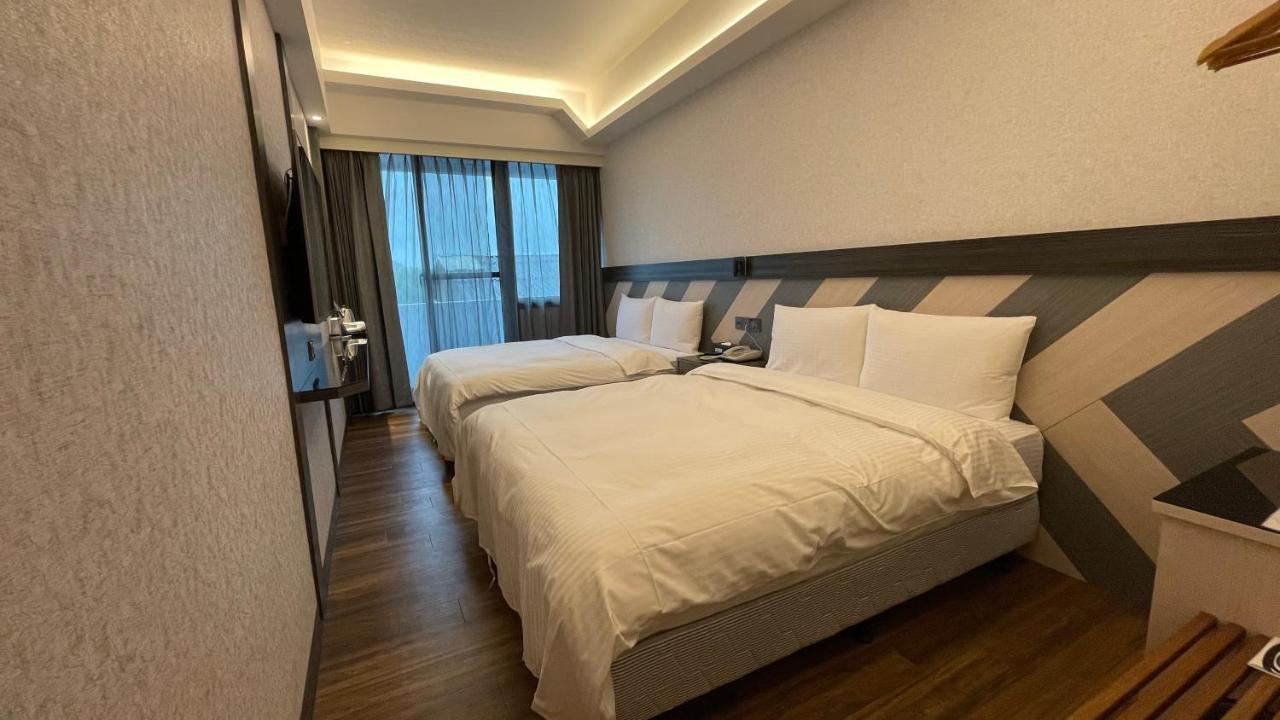 Weifeng Boutique Business Hotel - Zhanqian Branch Pingtung Εξωτερικό φωτογραφία