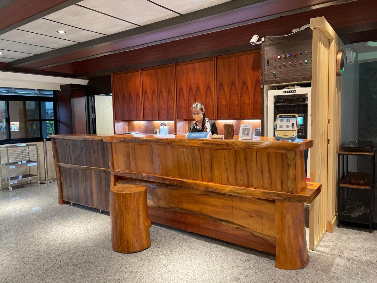 Weifeng Boutique Business Hotel - Zhanqian Branch Pingtung Εξωτερικό φωτογραφία