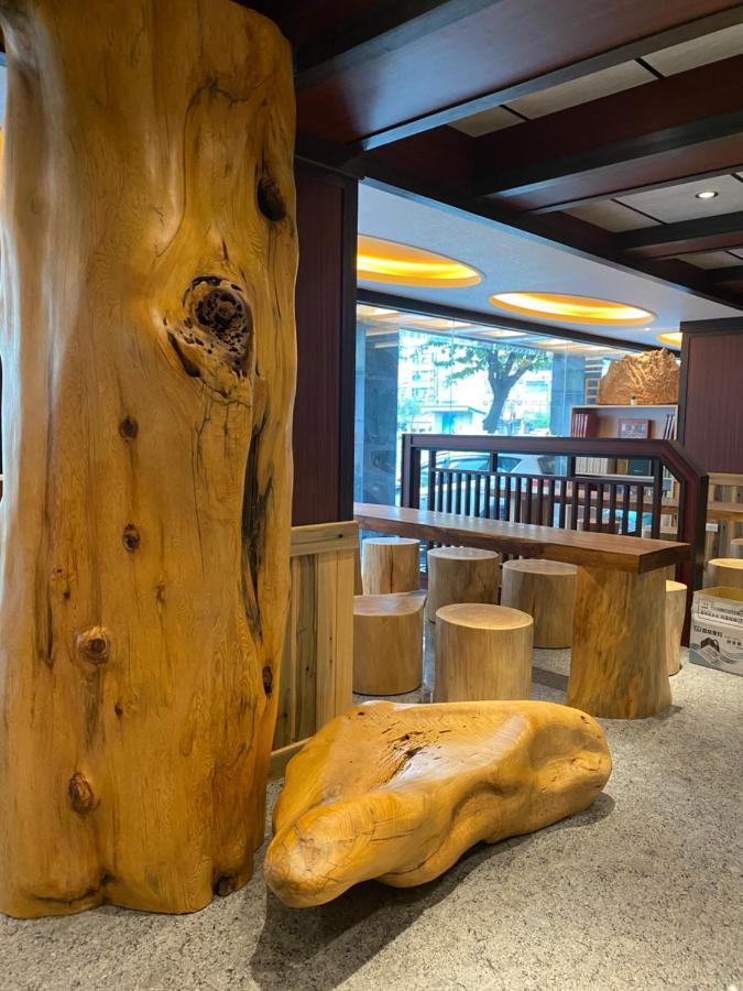 Weifeng Boutique Business Hotel - Zhanqian Branch Pingtung Εξωτερικό φωτογραφία